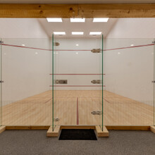 indoor squash court 